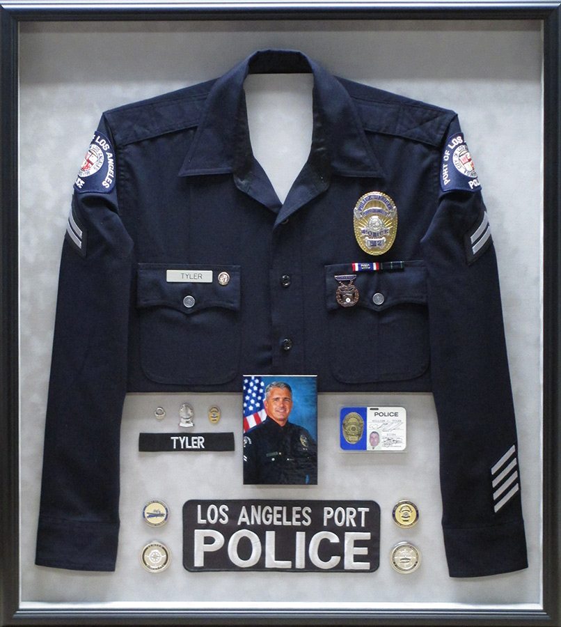 Uniform Framing from Badge Frame